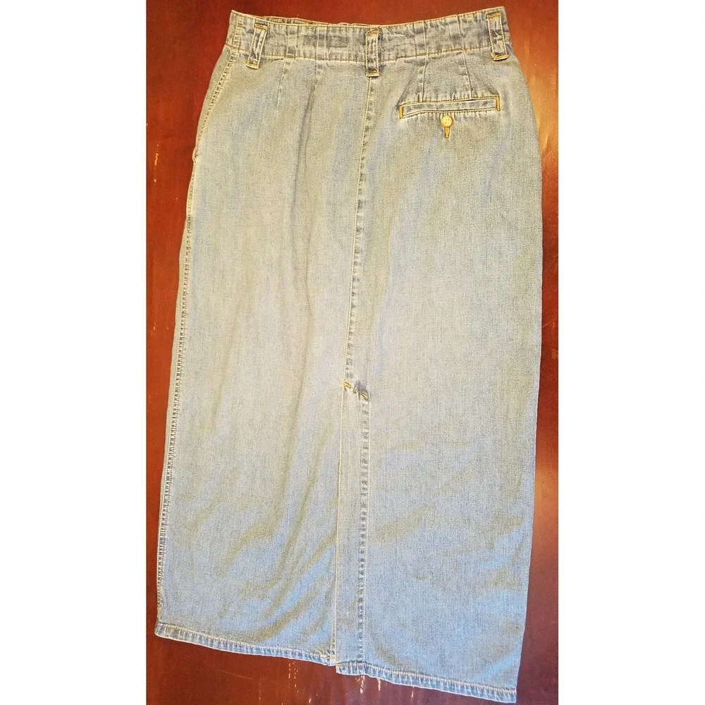 Eddie Bauer Denim  Skirt Size 10  Long Maxi Modest Blue Back Slit‎